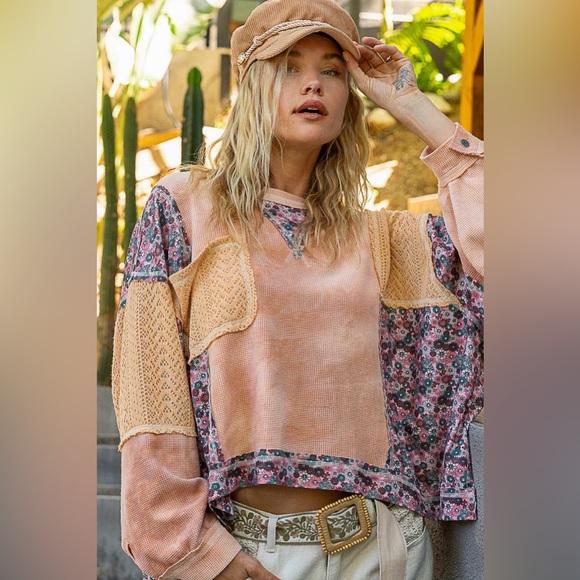 POL Pumpkin Jam Floral Crochet Patchwork Sweater - Picture 3 of 9